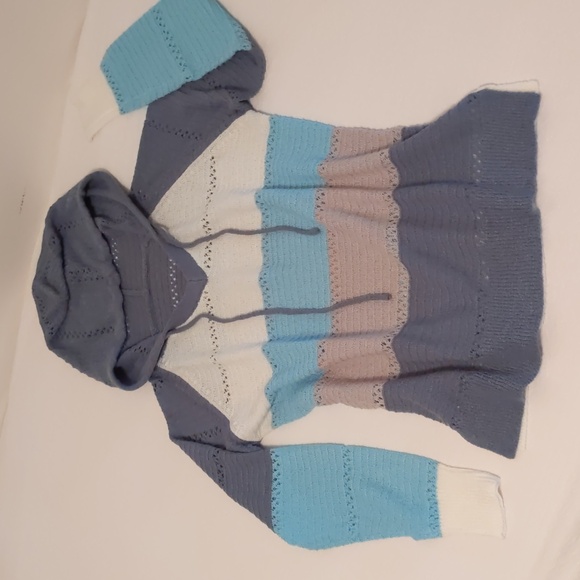 Colorblock Sweater - Picture 5 of 8